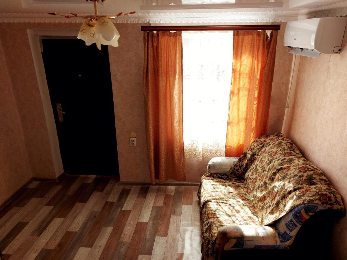 Guest House Anna Sukhumi Luaran gambar