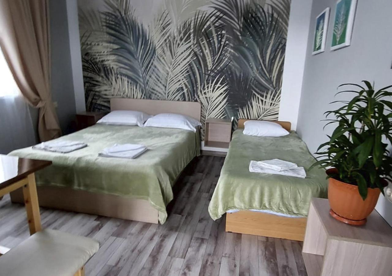Guest House Anna Sukhumi Luaran gambar