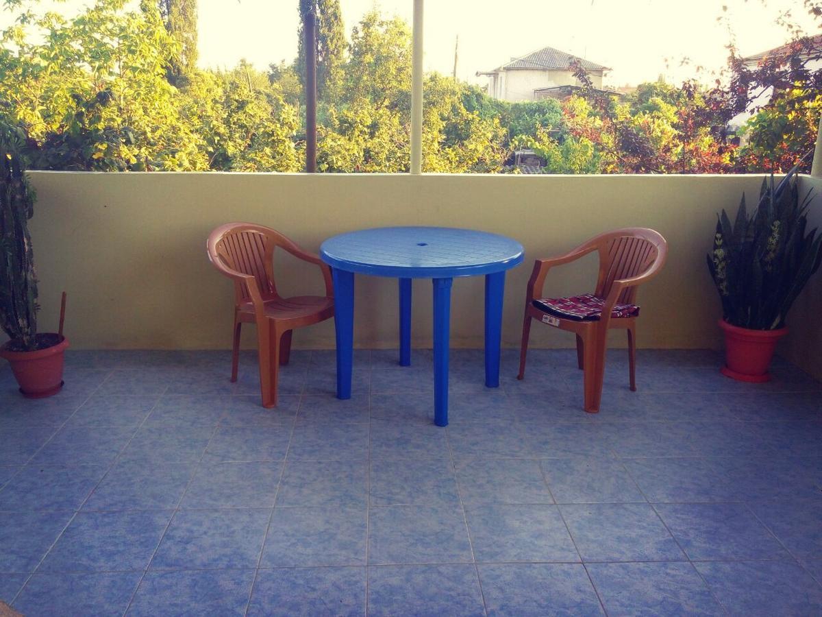 Guest House Anna Sukhumi Luaran gambar